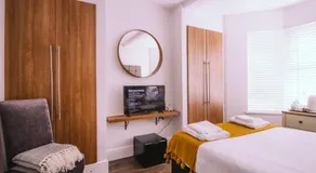 Haven House Rooms, Barry - Image 5