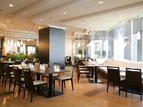 Osaka Garden Palace Hotel - Image 4