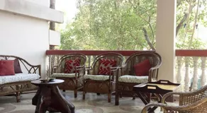 Hilltop Lodge - Image 2