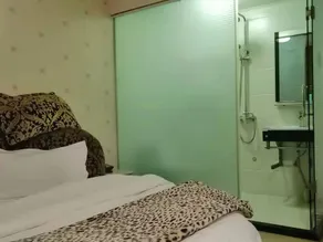 Rujia Hotel - Image 2