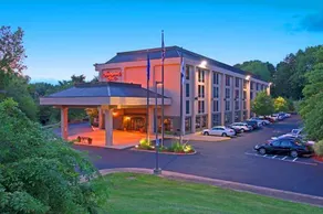 Hampton Inn Meriden - Image 2