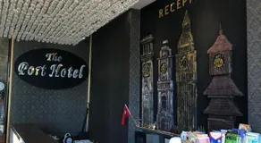 The Port Hotel - Image 5
