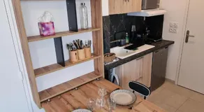 Studio avec parking privé - Proche écoles & hôpital - Valence - Image 3