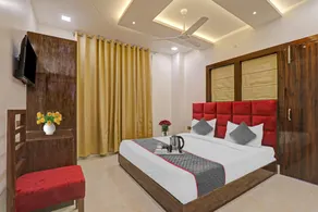 Townhouse Hotel Spotlight - Image 2