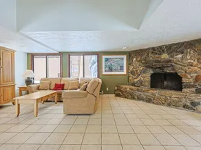 3 Bedroom With Amenities in West Keystone, Short And Easy Free Bus to Mountain Base - Image 3