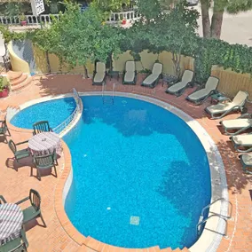 Bade Hotel - Image 1
