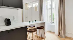 Appartement Moderne au coeur du 7ème - Image 5