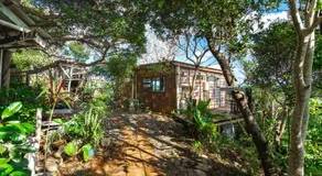 Tree-house Hotel Morinosubako - Image 5