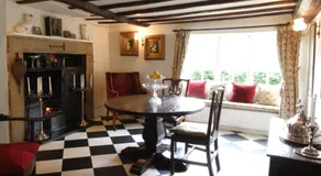Porch House - Image 2