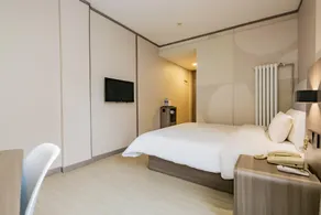 Hanting Hotel Xi'an Yongxingfang Changlemen Metro Station - Image 2