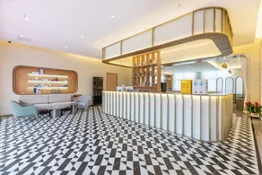 LANOU Hotel Shanghai Songjiang Sheshan National Forest Park Happy Valley - Image 2