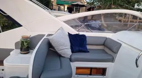 Romantic 3Beds Yacht Escape on Thames - Image 4