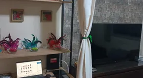 Sofa cama em sala adaptada com Ar condicionado - Image 5