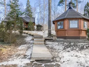 Puolen hehtaarin metsä - Image 4