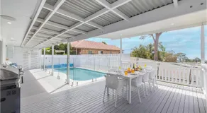 Ash Haven, 19 Ash St - views, pool, air con, boat parking, Wi-Fi - Image 3