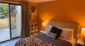 Luxury Lake Front Living - Image 2