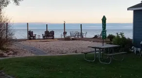 Pine Haven Beach Resort - Image 4