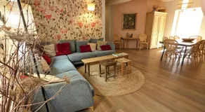 Appartement A Travers Champs avec Sauna et Parking - Image 3