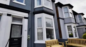 Victorian Suites Apartment - Image 3