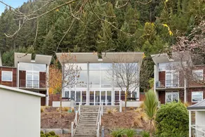 Hampshire Holiday Parks - Queenstown Lakeview - Image 5