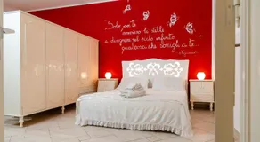 Casa Poesia - Image 2