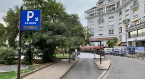 Wonderhost, Quartier du château, superbe appartement avec parking Aragon - Image 2