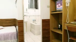 Qun Feng Hotel - Image 4