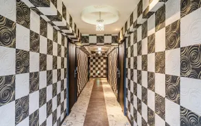 Hip Hotel - Image 5