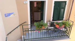 Ricky Rooms - Image 4