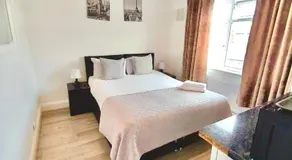 22 Residence - Image 4