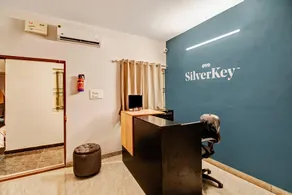 Collection O Executive Stays Basapura - Image 4