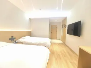 Yunmu Cinema Hotel - Image 5