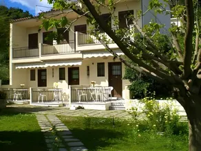 Stathopoulos Apartments - Image 5
