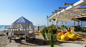 Family Hotel Yulian - Image 2
