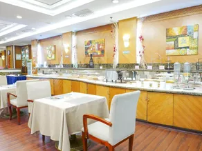 Shaanxi Business Hotel - Image 2