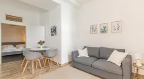 XXXl bed/ free parking/ central - Image 2