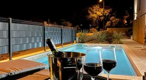 J&N Hill's Residence with swimming pool - Image 3