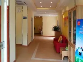 Home Inn Neo Chengdu Qingbaijiang Wanda Plaza - Image 3