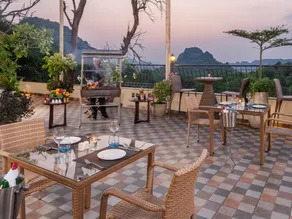 The Summer House, Pachmarhi - AM Hotel Kollection - Image 3