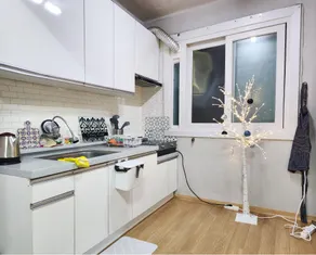 Stay in North Seoul - Image 3