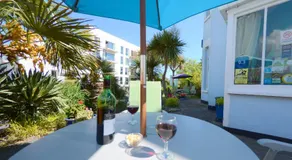 Blue Palms - Image 3