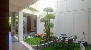 Urbanview Hotel Nardis Living near UMY - Image 5