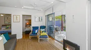 Nirvana Court 3 - Beachfront Location - Image 2