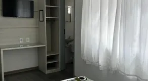 HL Hotel - Image 2