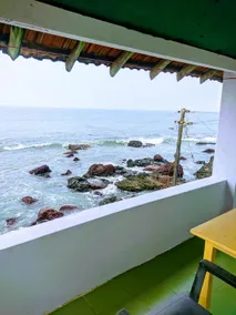 SUNNY CLIFF BEACH Stay - Image 3