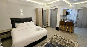The Stay - Image 2