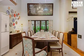 StayVista's Sea Breeze - 5BHK Beach-View Villa with Bar - Image 4