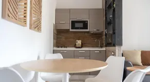 I Lecci Guesthouse - Image 4