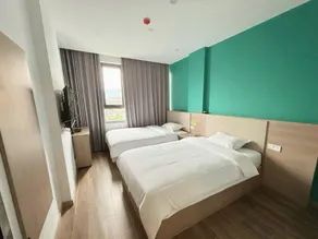 Guotian Hotel (Chongqing Wanzhou Wanda Plaza Branch) - Image 2