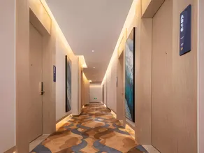 Kyriad Marvelous Hotel Shenzhen Airport Gushu Metro Station - Image 4